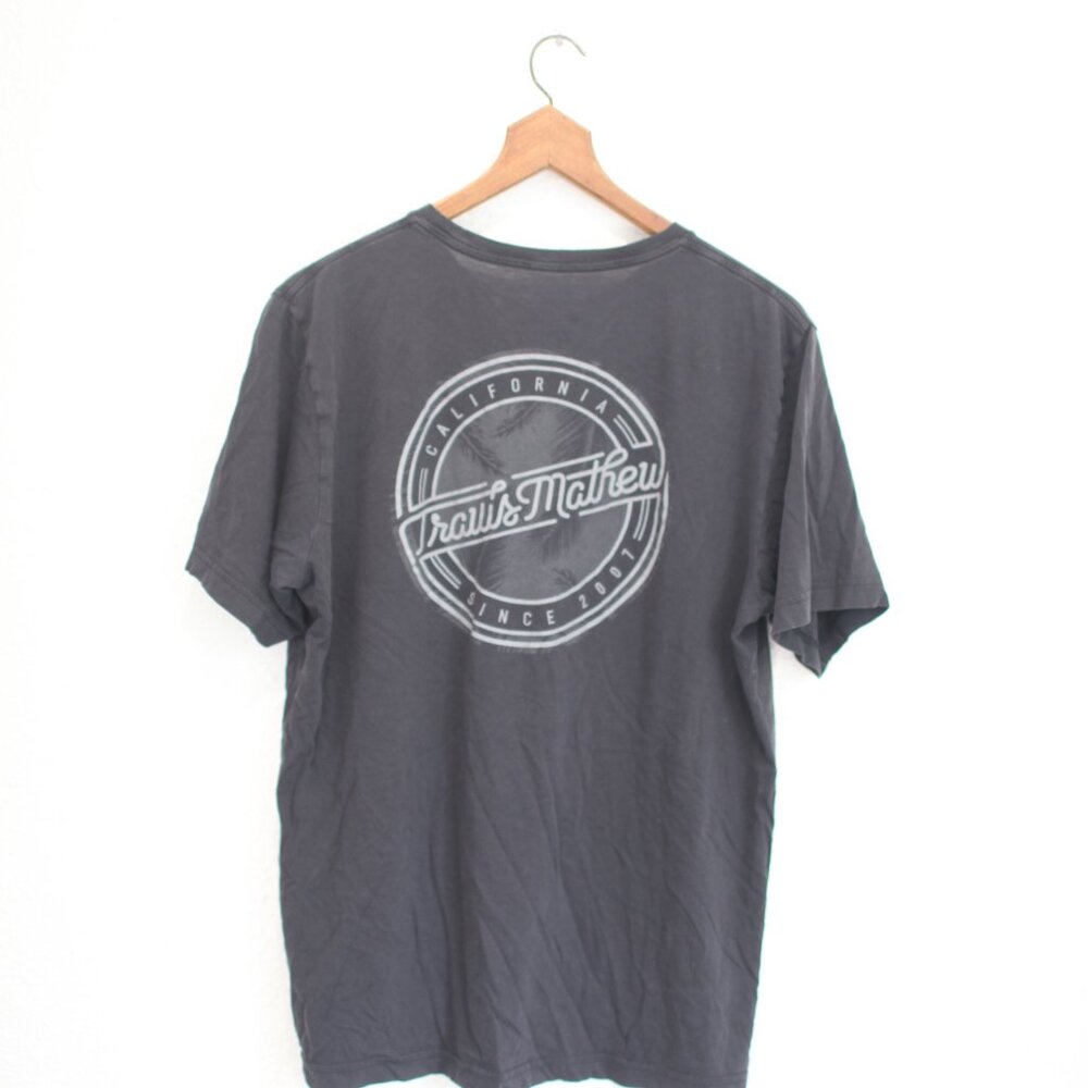 Travis Matthew black t shirt mens L